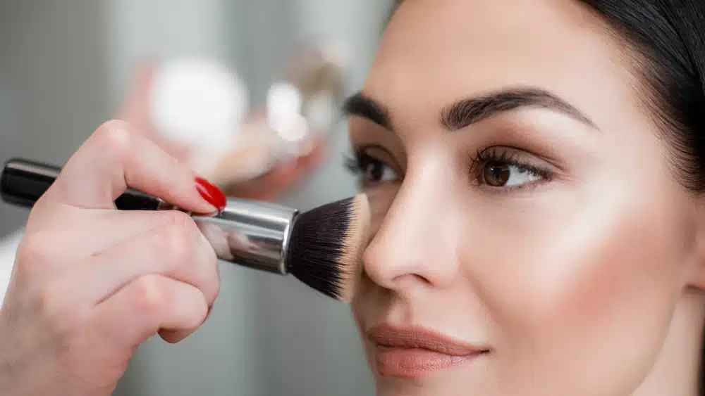 عوارض استفاده از کرم پودر نامرغوب 8 عوارض استفاده از کرم پودر نامرغوب