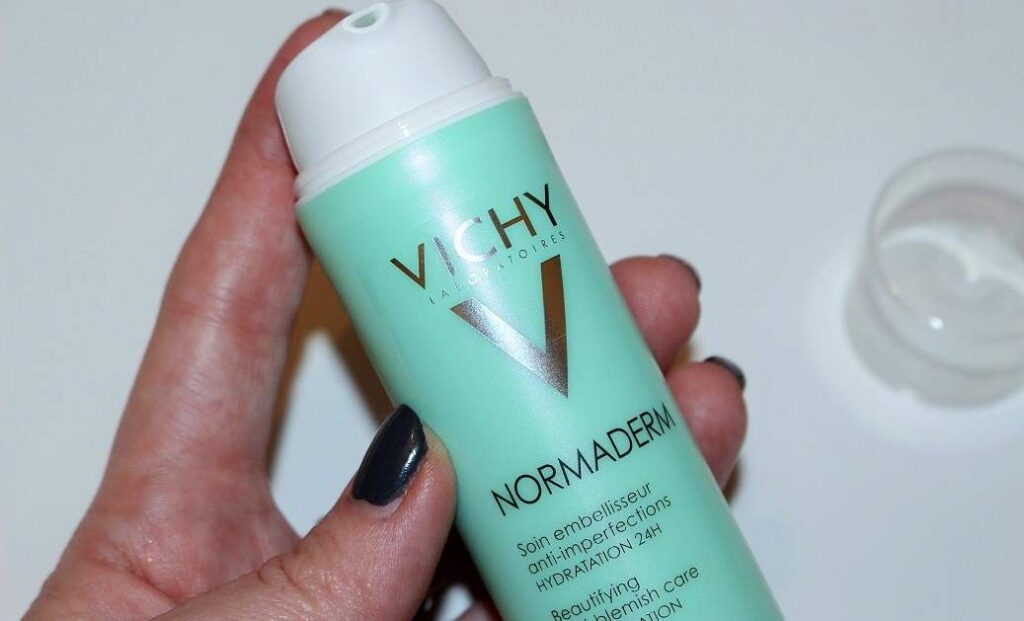 آبرسان مات كننده و اصلاح كننده نورمادرم ويشی VICHY Normaderm Mattifying Correcting Care