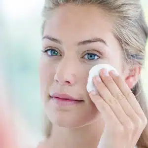 چطور بفهمم میسلار واتر برای من بهتره یا تونر؟ 
