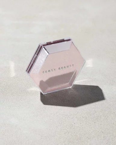 هایلایتر فنتی بیوتی مدل بمب الماس Fenty Beauty