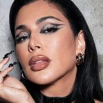 پلت سایه پرتی گرانج هدی بیوتی Huda Beauty